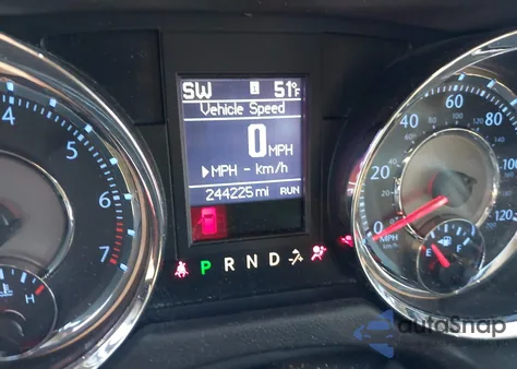 2016 Chrysler Town & Country Limited Platinum from USA, damaged, VIN 2C4RC1GG0GR105192